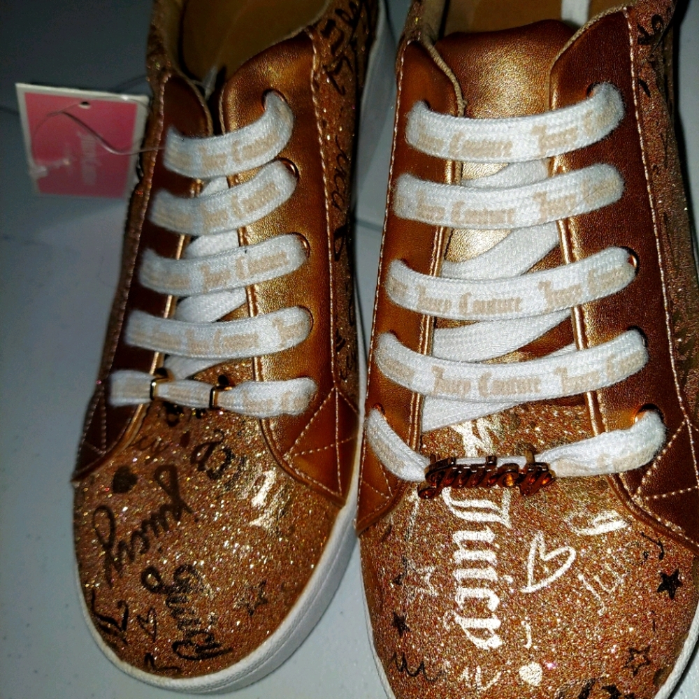 Juicy couture sneakers only tried on 1 time
